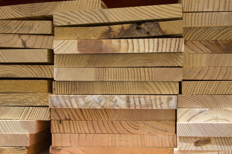 charpentier-GRASSE-min_wood_pile_texture_timber_wooden_stack_brown_lumber-704447